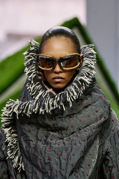 Look 26